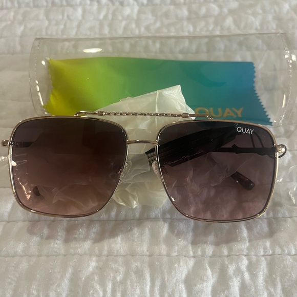 Quay Australia Brown Gradient Sunglasses - Picture 1 of 1